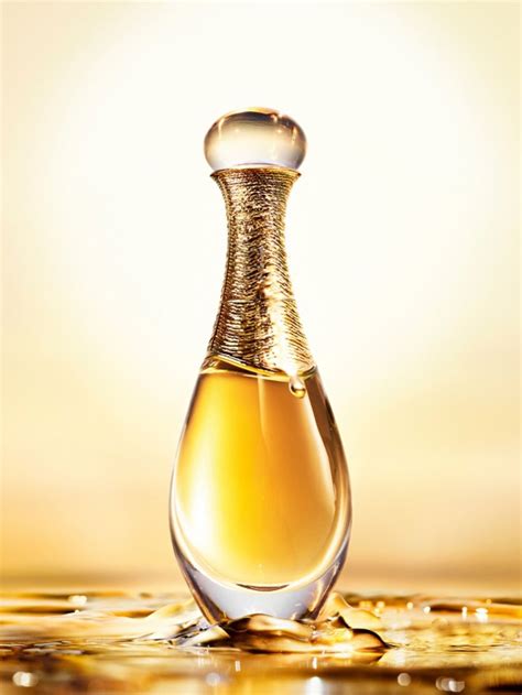 imagen del perfume j adore